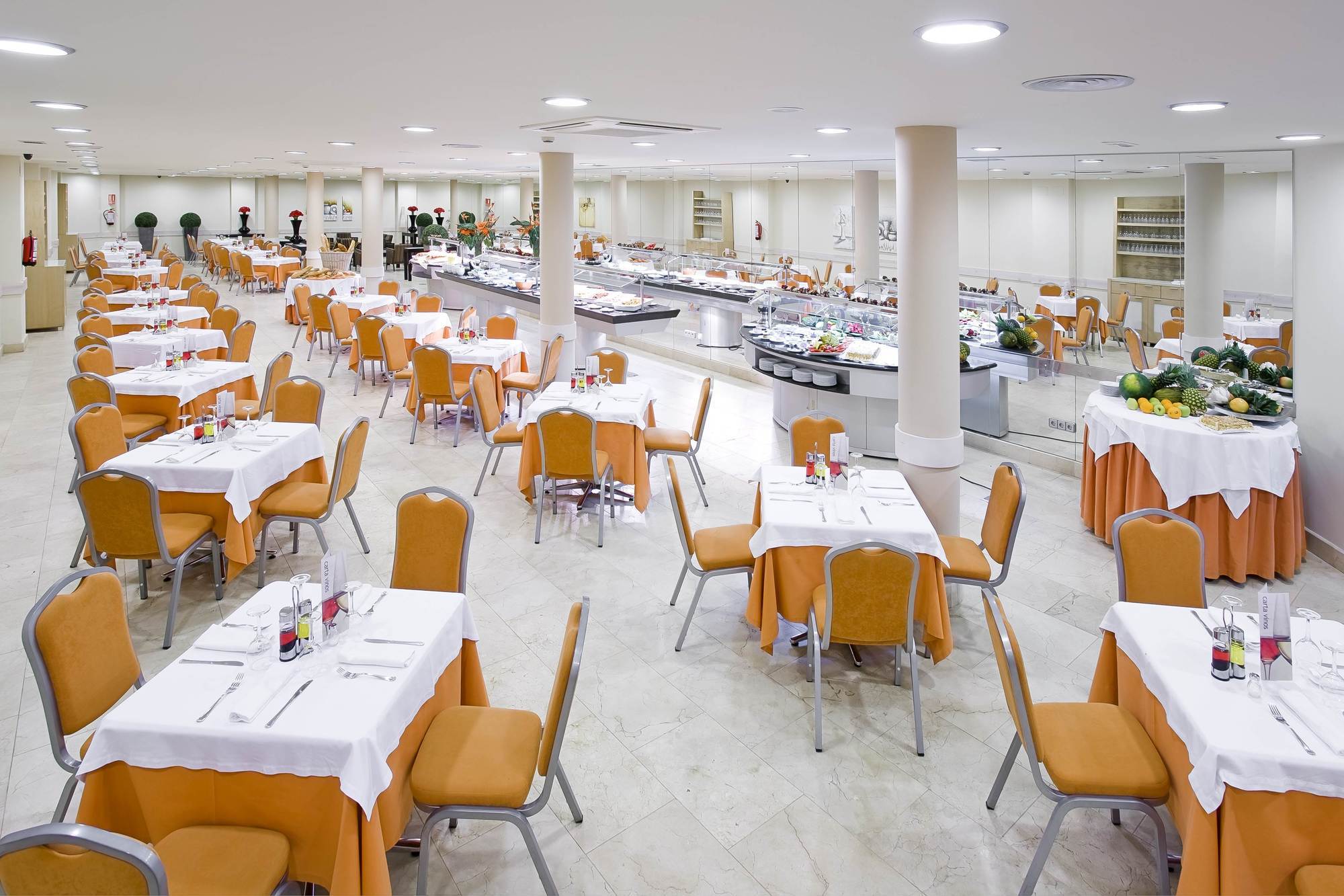 Gran Hotel Suances Restaurant bilde